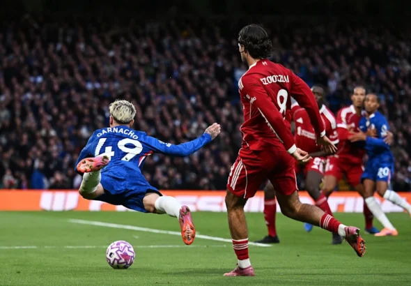 Alejandro_Garnacho_penalty_appeal_vs_Liverpool
