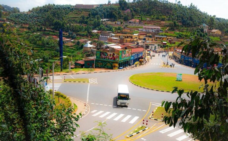 isantere_ya_rukomo_muri_gicumbi_yabaye_isangano_ry_imihanda_igezweho